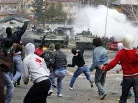 Беспорядки в Косово. Фото Reuters.