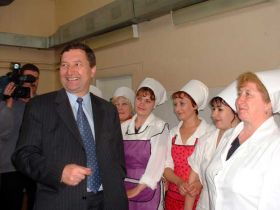 Бетин, губернатор Тамбова и женщины. Фото: betin.tambov.ru