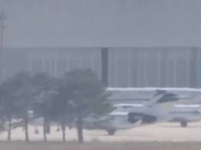Самолеты, доставившие участников обмена в Анкару. Скрин видео: телеканал NTV (Турция)